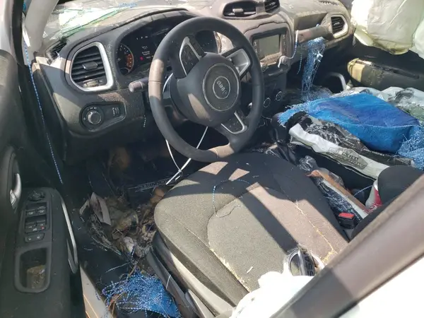 ZACNJAAB2LPL13149 2020 JEEP RENEGADE - Image 8