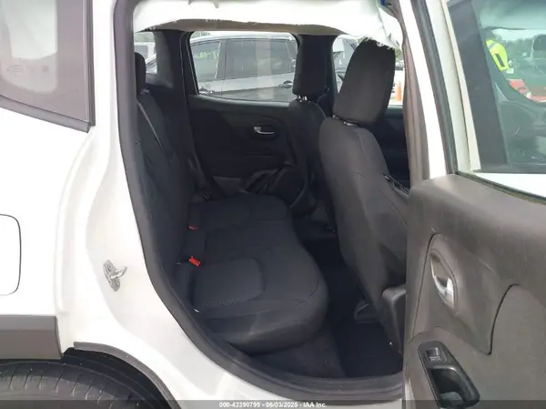 ZACNJAAB4LPL64670 2020 JEEP RENEGADE - Image 8