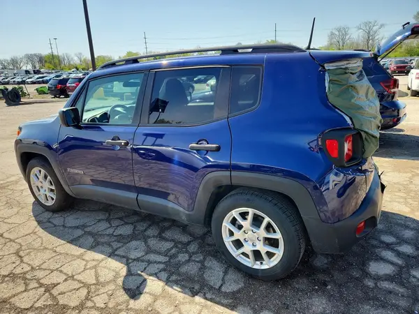 ZACNJAAB5KPK59781 2019 JEEP RENEGADE - Image 2
