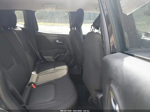 ZACNJAAB6LPL81499 2020 JEEP RENEGADE - Image 8