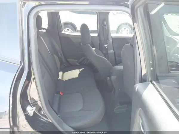 ZACNJAAB6LPL86606 2020 JEEP RENEGADE - Image 8