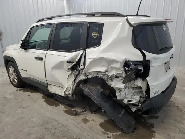 ZACNJAAB6LPLXXXXX 2020 JEEP RENEGADE - Image 2