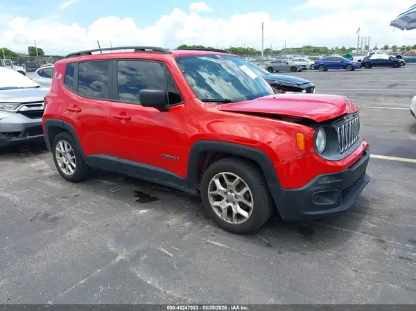 ZACNJAAB7KPK13885 2019 JEEP RENEGADE - Image 1