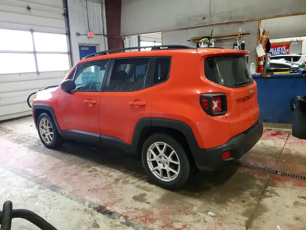 ZACNJAAB7KPK43209 2019 JEEP RENEGADE - Image 2