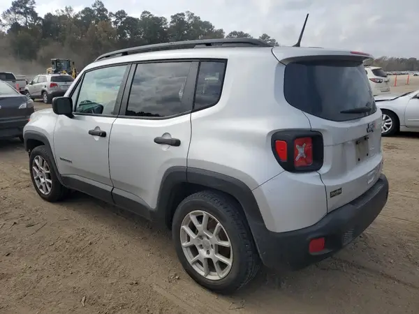 ZACNJAAB8KPK23423 2019 JEEP RENEGADE - Image 2