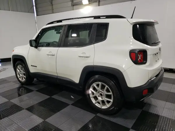 ZACNJAAB8KPK68250 2019 JEEP RENEGADE - Image 2