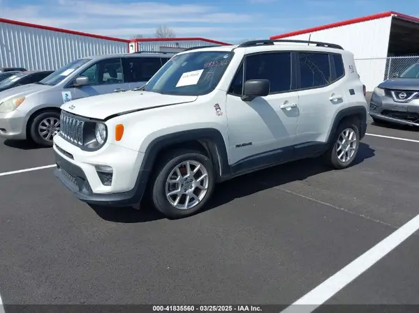 ZACNJAAB8LPK96809 2020 JEEP RENEGADE - Image 2