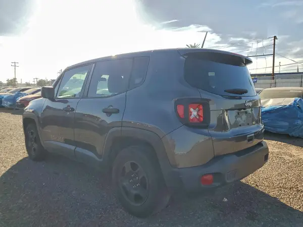 ZACNJAABXLPL12928 2020 JEEP RENEGADE - Image 2