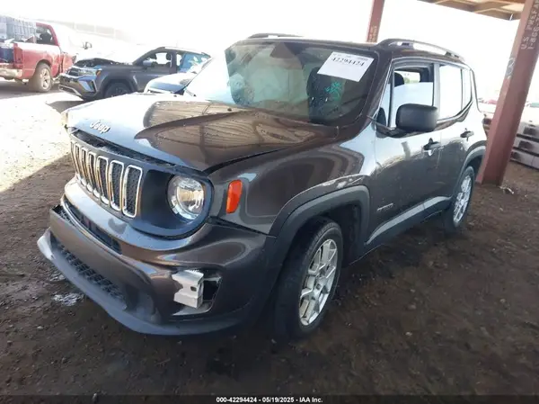 ZACNJAABXLPL61062 2020 JEEP RENEGADE - Image 2