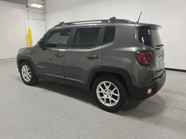 ZACNJAB13KPK04302 2019 JEEP RENEGADE - Image 2