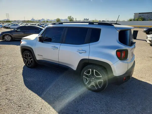 ZACNJAB14KPK37678 2019 JEEP RENEGADE - Image 2