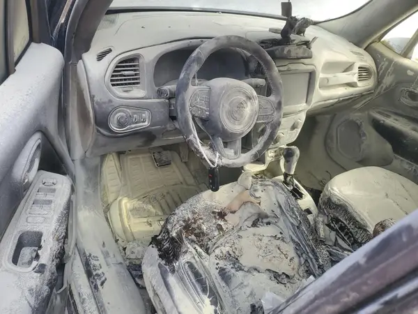 ZACNJAB18KPK16834 2019 JEEP RENEGADE - Image 8