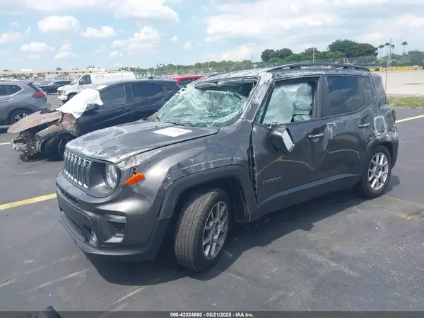 ZACNJABB0KPK03648 2019 JEEP RENEGADE - Image 2