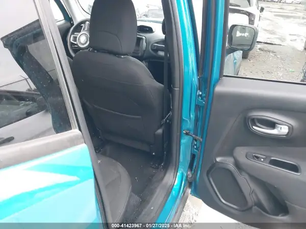 ZACNJABB0LPL78967 2020 JEEP RENEGADE - Image 8