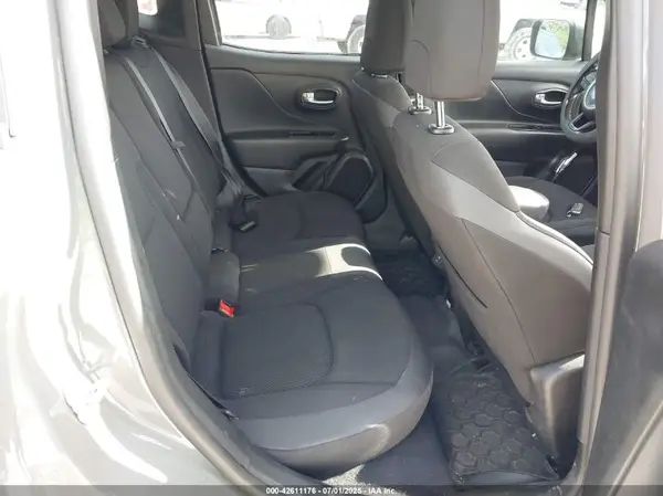 ZACNJABB0LPL86471 2020 JEEP RENEGADE - Image 8