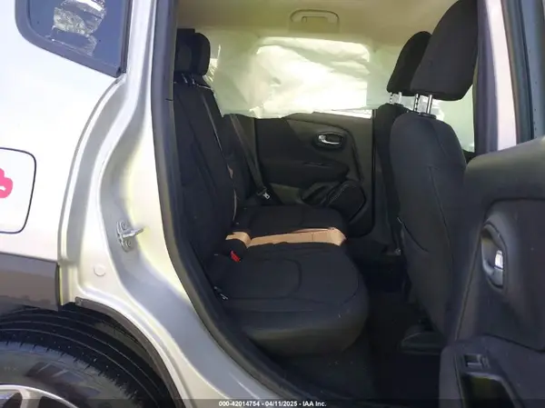ZACNJABB1KPK83221 2019 JEEP RENEGADE - Image 7