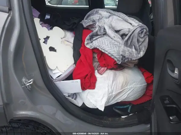 ZACNJABB1KPK90170 2019 JEEP RENEGADE - Image 8