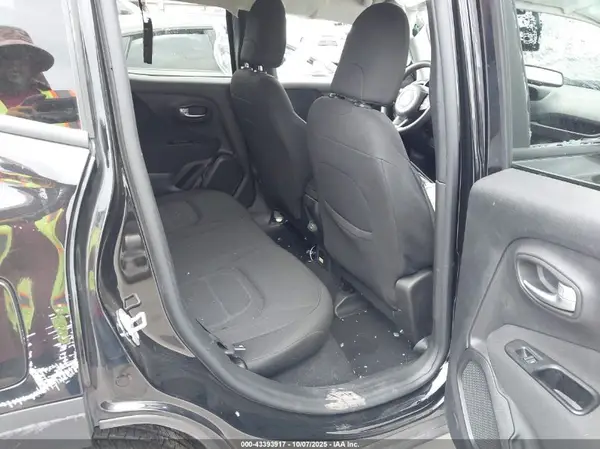 ZACNJABB2LPL18009 2020 JEEP RENEGADE - Image 8