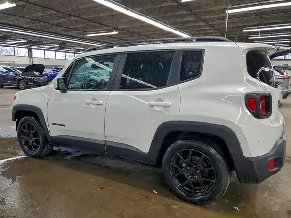 ZACNJABB2LPM04436 2020 JEEP RENEGADE - Image 2