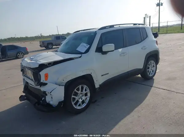ZACNJABB3KPJ90555 2019 JEEP RENEGADE - Image 2