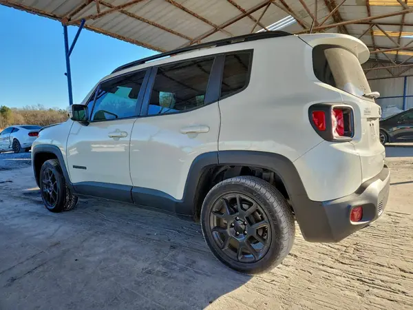 ZACNJABB3LPL80728 2020 JEEP RENEGADE - Image 2