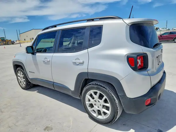 ZACNJABB4KPK79325 2019 JEEP RENEGADE - Image 2