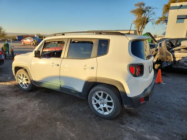 ZACNJABB5KPJ99242 2019 JEEP RENEGADE - Image 2