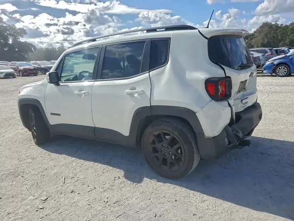 ZACNJABB5KPK34197 2019 JEEP RENEGADE - Image 2