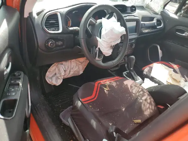 ZACNJABB5KPK76997 2019 JEEP RENEGADE - Image 8