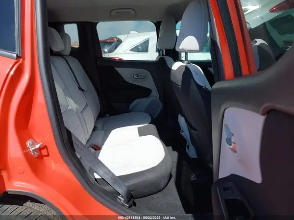 ZACNJABB5LPL88670 2020 JEEP RENEGADE - Image 8