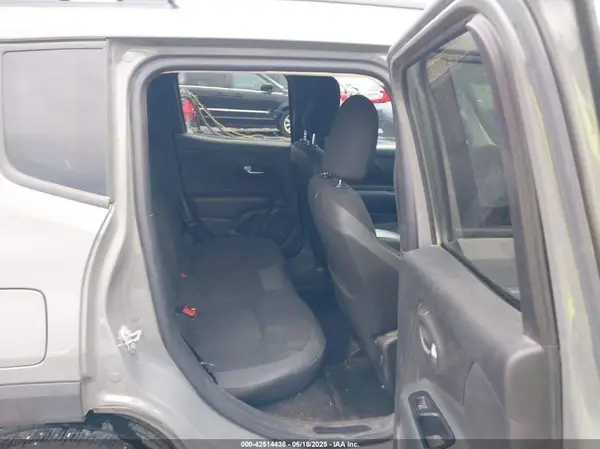 ZACNJABB5LPL93142 2020 JEEP RENEGADE - Image 8
