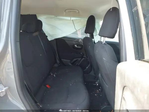 ZACNJABB5LPL93402 2020 JEEP RENEGADE - Image 8