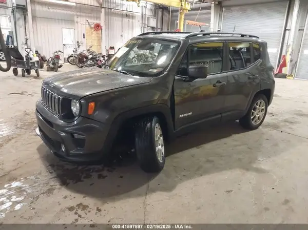 ZACNJABB6KPJ93773 2019 JEEP RENEGADE - Image 2