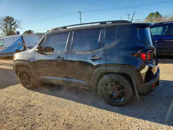 ZACNJABB6LPL42202 2020 JEEP RENEGADE - Image 2