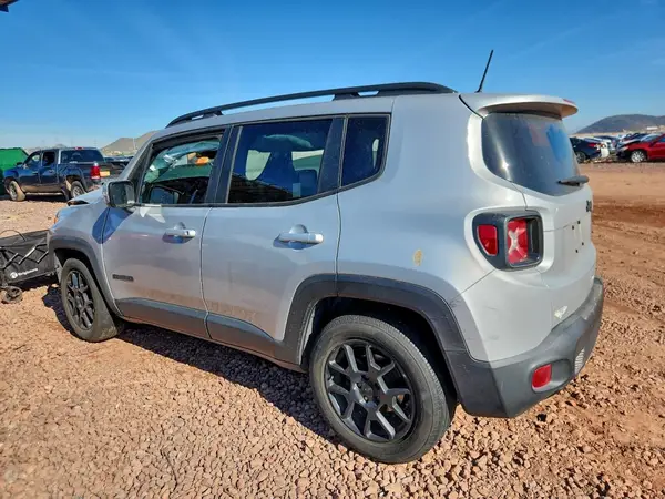 ZACNJABB6LPL89262 2020 JEEP RENEGADE - Image 2