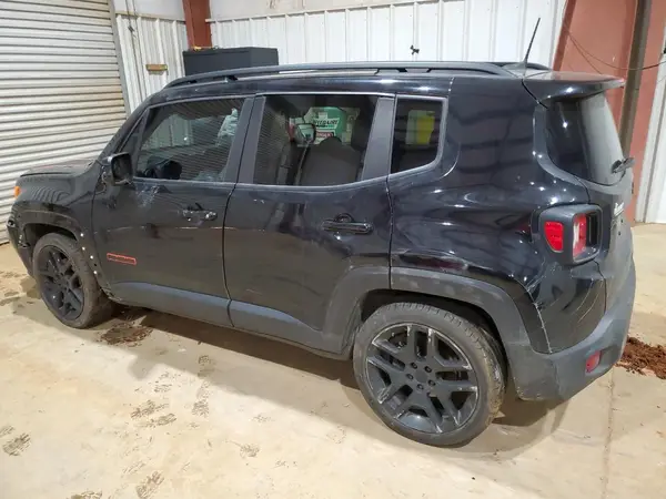 ZACNJABB6LPM04245 2020 JEEP RENEGADE - Image 2