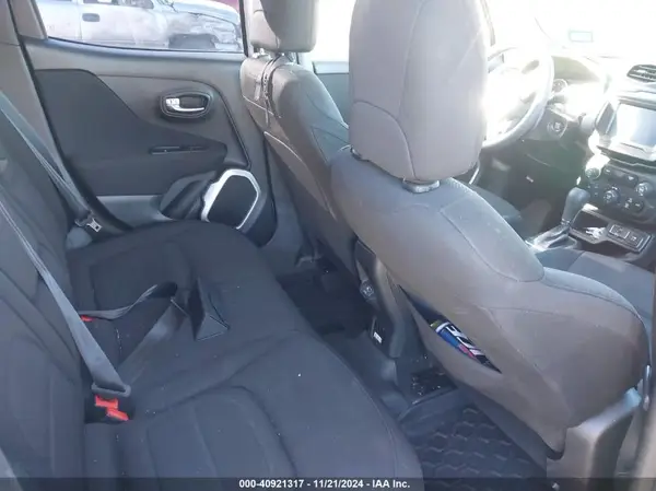ZACNJABB7KPK02271 2019 JEEP RENEGADE - Image 8