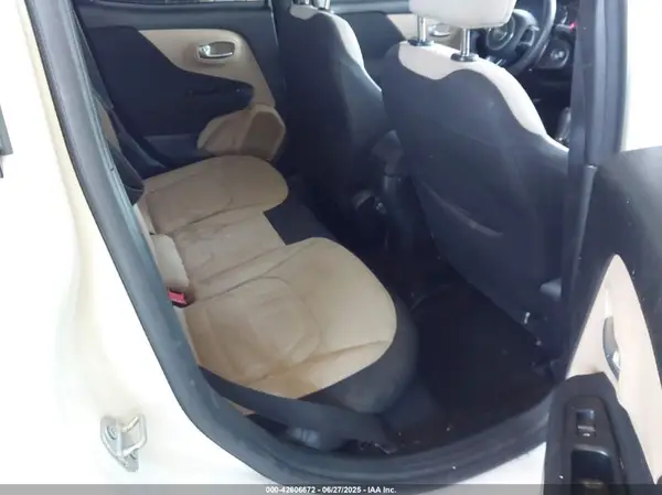 ZACNJABB7LPL10827 2020 JEEP RENEGADE - Image 8