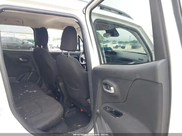 ZACNJABB7LPL40331 2020 JEEP RENEGADE - Image 8