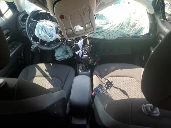 ZACNJABB8LPL63617 2020 JEEP RENEGADE - Image 8
