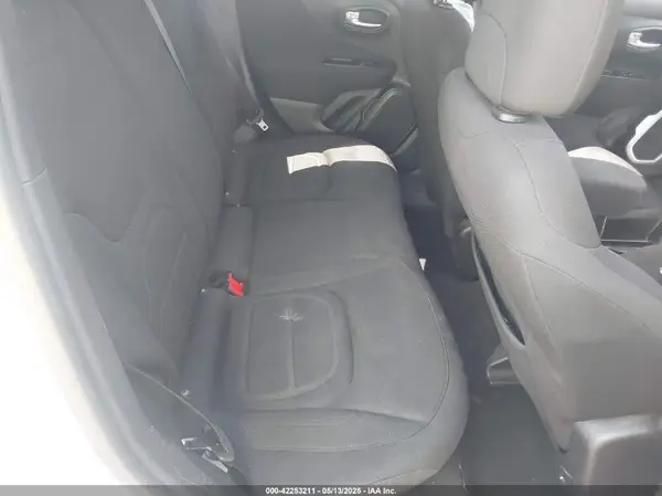 ZACNJABB9KPK20061 2019 JEEP RENEGADE - Image 8