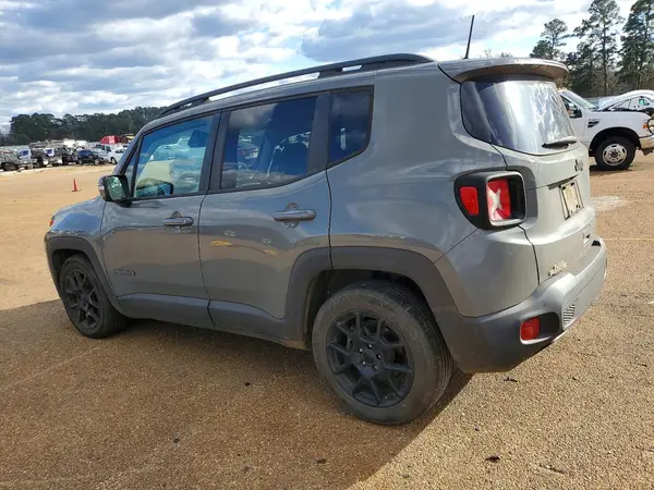 ZACNJABB9LPL00946 2020 JEEP RENEGADE - Image 2