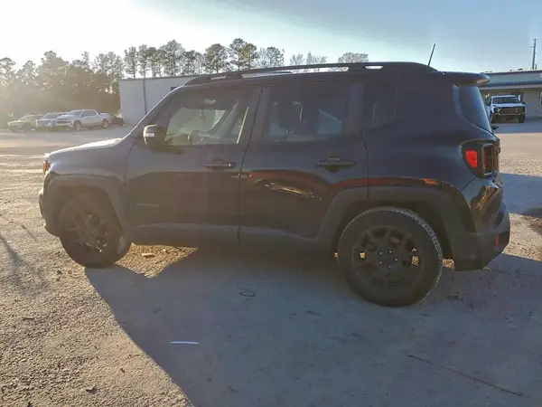 ZACNJABB9LPL21814 2020 JEEP RENEGADE - Image 2