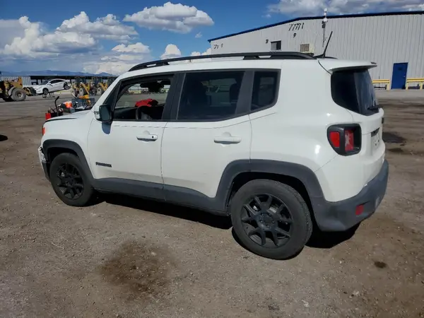 ZACNJABB9LPL44168 2020 JEEP RENEGADE - Image 2