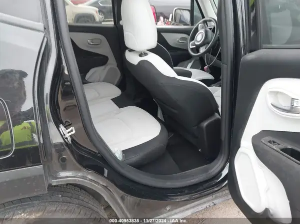 ZACNJABB9LPL63982 2020 JEEP RENEGADE - Image 8