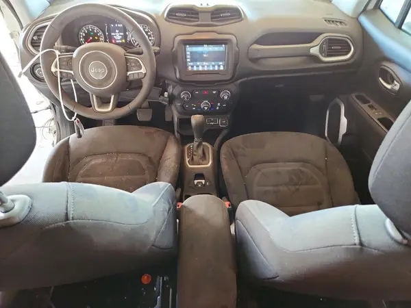 ZACNJABBXKPJ78581 2019 JEEP RENEGADE - Image 8