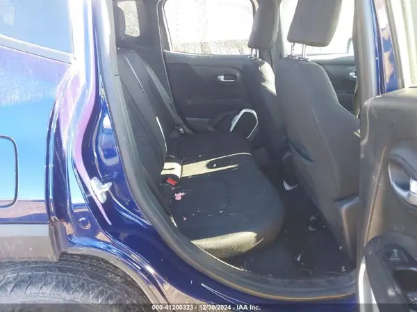 ZACNJABBXKPJ97163 2019 JEEP RENEGADE - Image 8