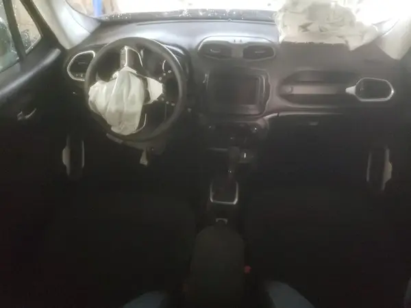 ZACNJABBXKPK22918 2019 JEEP RENEGADE - Image 8