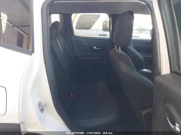 ZACNJABBXKPK75568 2019 JEEP RENEGADE - Image 8