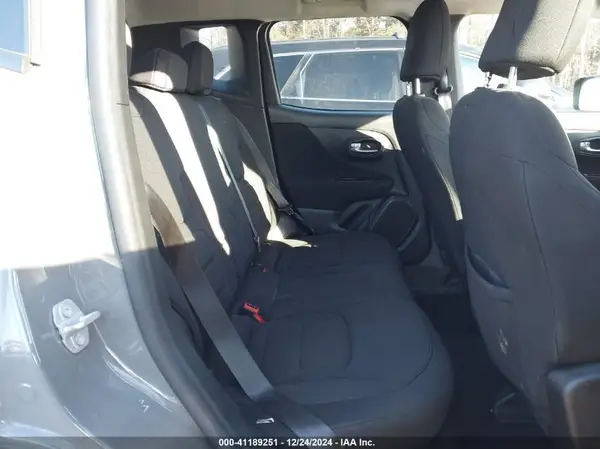 ZACNJABBXLPL28299 2020 JEEP RENEGADE - Image 8